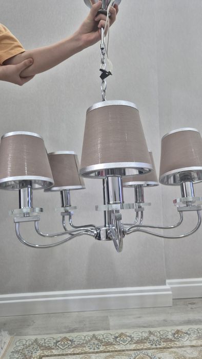 Продам люстру бу