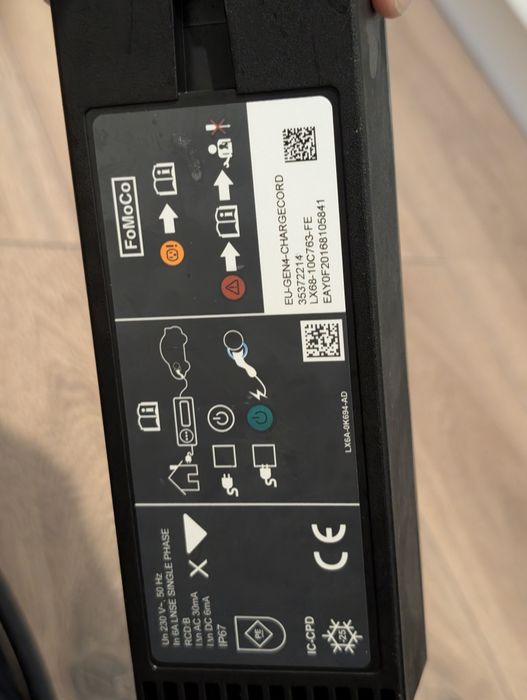 Încărcător original Ford