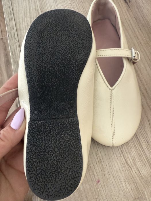 Детски обувки ZARA