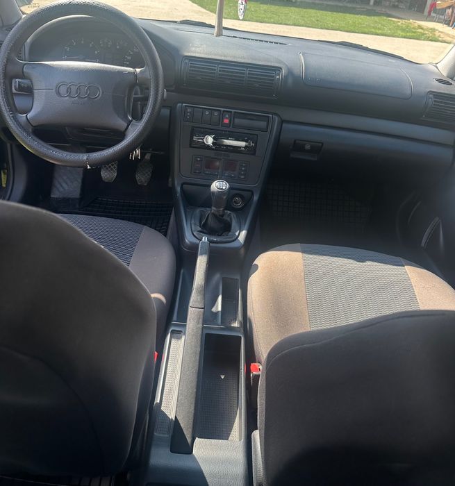 Audi A4 1.8  1996