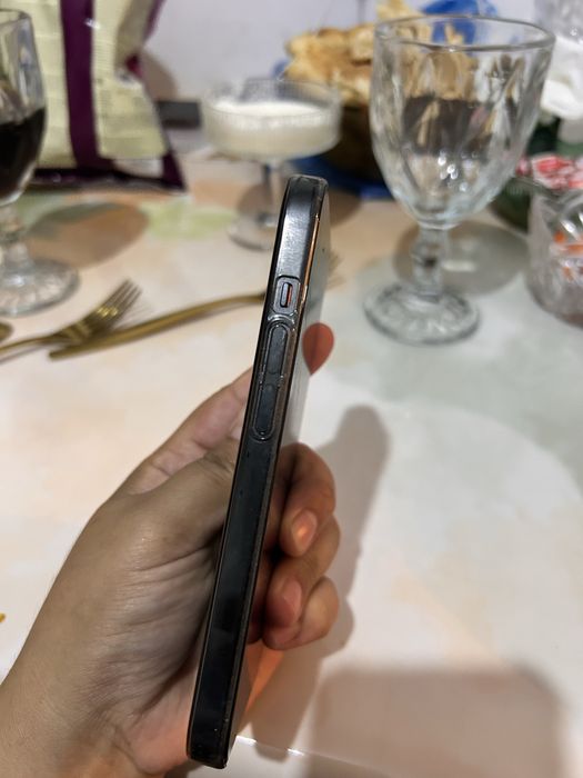 Срочно продам iphone 15