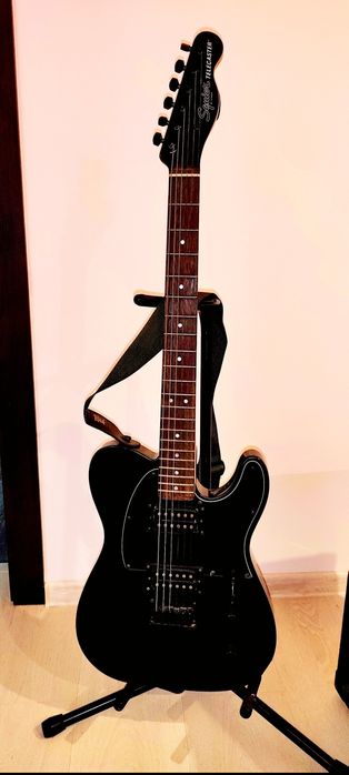 Продавам Китара  Squier Affiniti+подарък кубе Peavey KB60