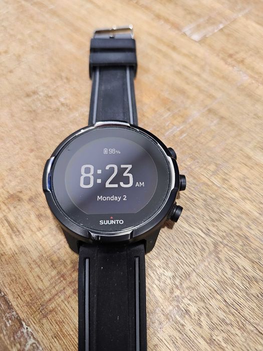 Suunto 9 Baro часовник за спорт и туризъм