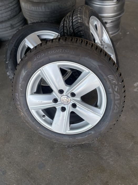 Тайота 205/60 16