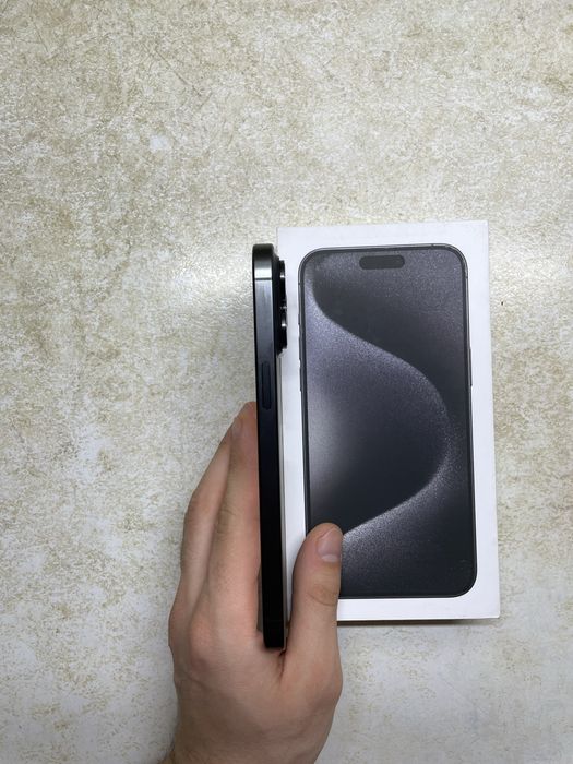iPhone 15 Pro Max 256 GB Black Titanium  Идеал
