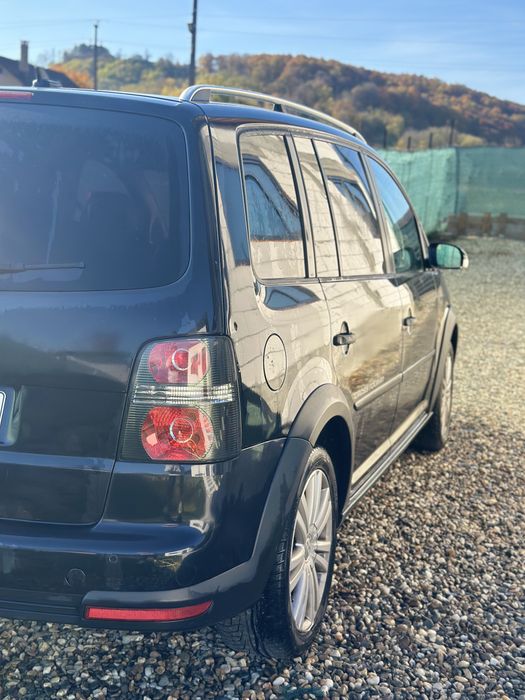 Volkswagwen Cross Touran, motor 2.0 170 CP, 2008