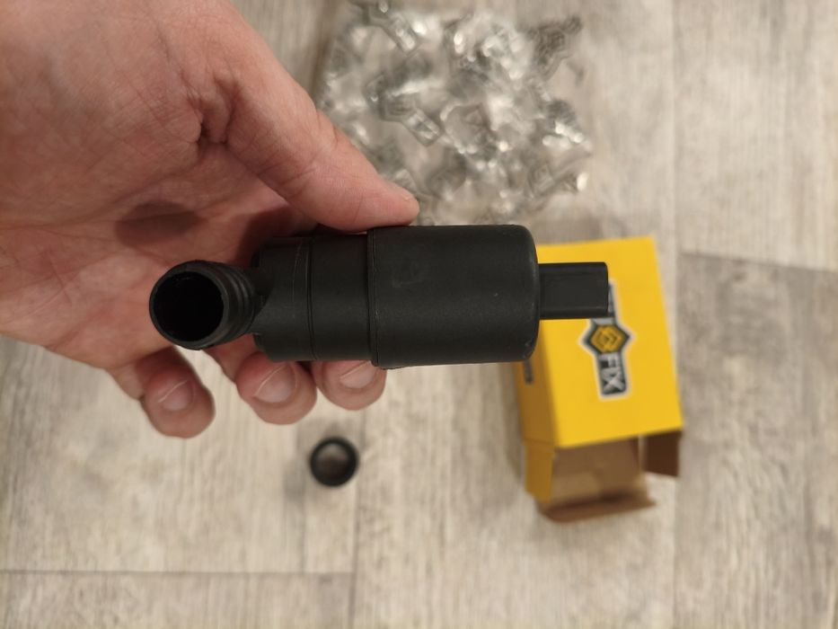 Насос омывателя Renault