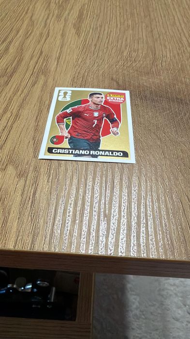 Extra sticker Messi, Ronaldo  gold