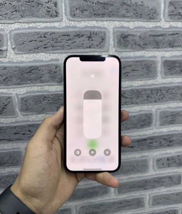 Iphone 12 pro max tel radnoy