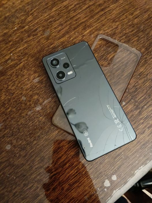 Продам редми нот 12 про