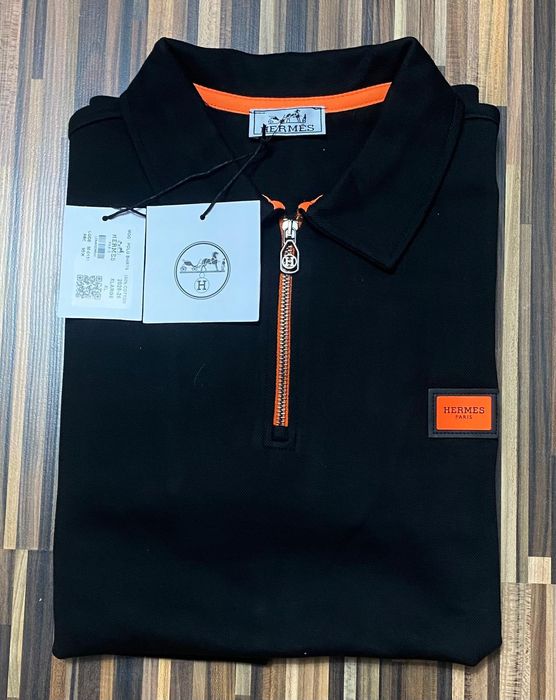 Vând bluza noua de bărbați