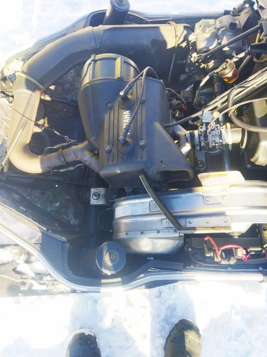 Продам снегоход Yamaha