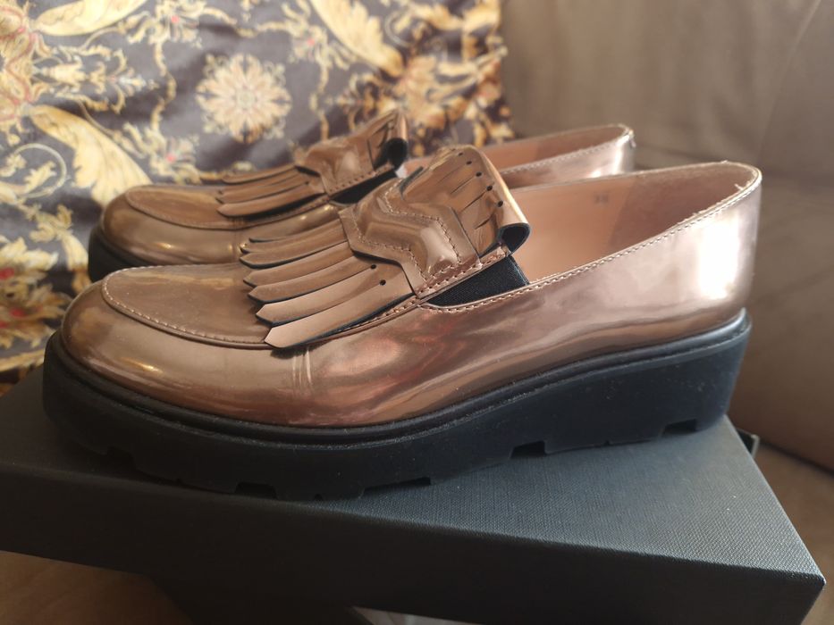 Обувки естествена кожа в розово злато с огледален ефект