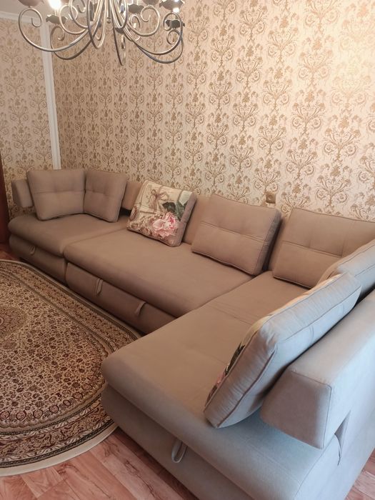 Продам диван модель "Кардинал".