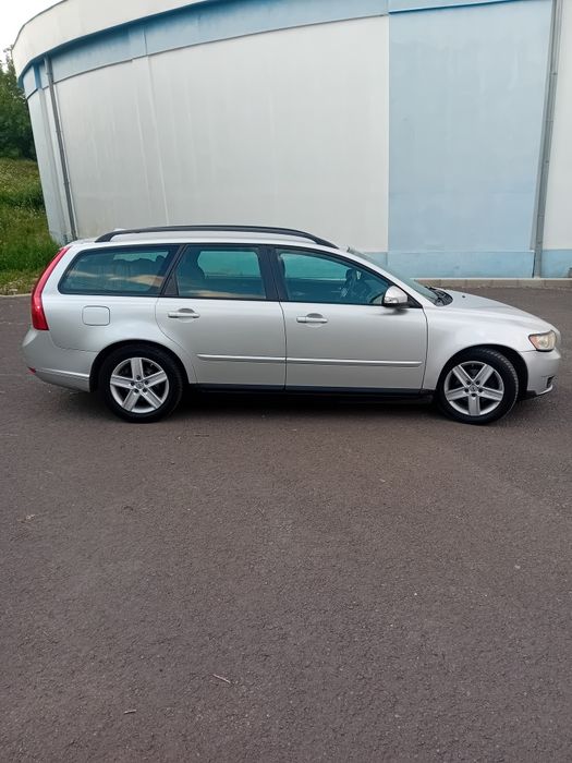 Volvo v50, 1,6diesel, 2009