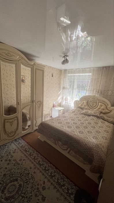 Продам двух комнатную квартиру