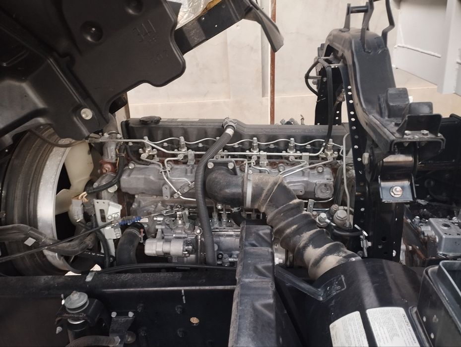 Исузу 10 тонна сотилади 2015 йил