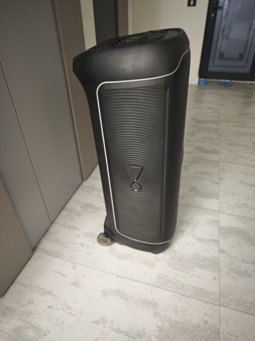 Boxă JBl Ultimate Stare foarte buna