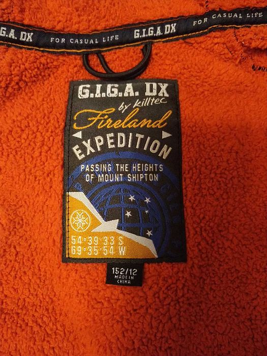 Vând geacă soft Shell pt fete