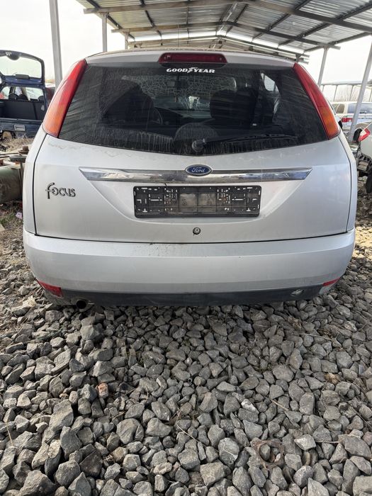 Форд  фокус 2.0 130кс 1999г бензин На Части