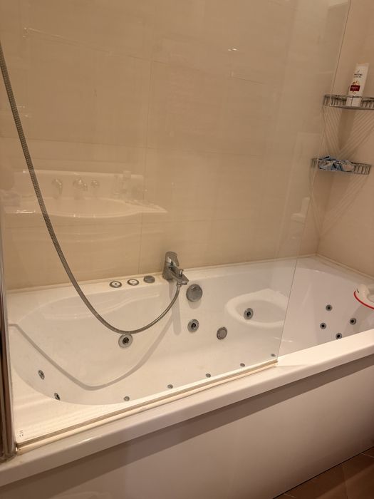 Ванна, туалет, раковина