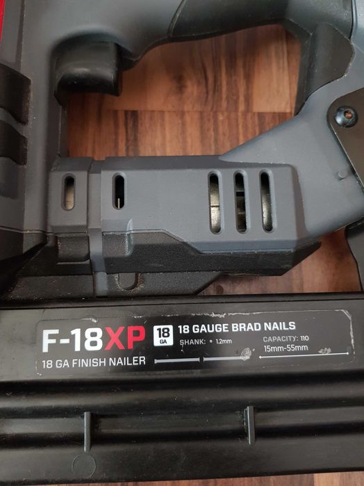 Pistol de cuie de finisaj Senco F18-XP