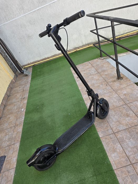 Trotineta electrica Ninebot F2 plus 25km/h, autonomie 40km