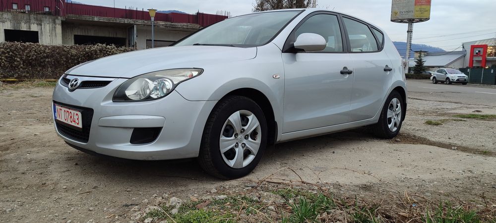Hyundai i30,benzină, hatchbac