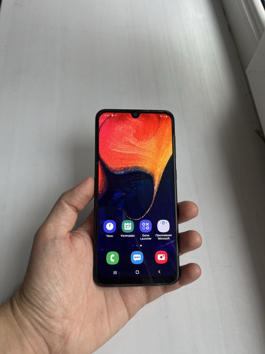 Samsung Galaxy A50/64Gb - В хорошем состоянии