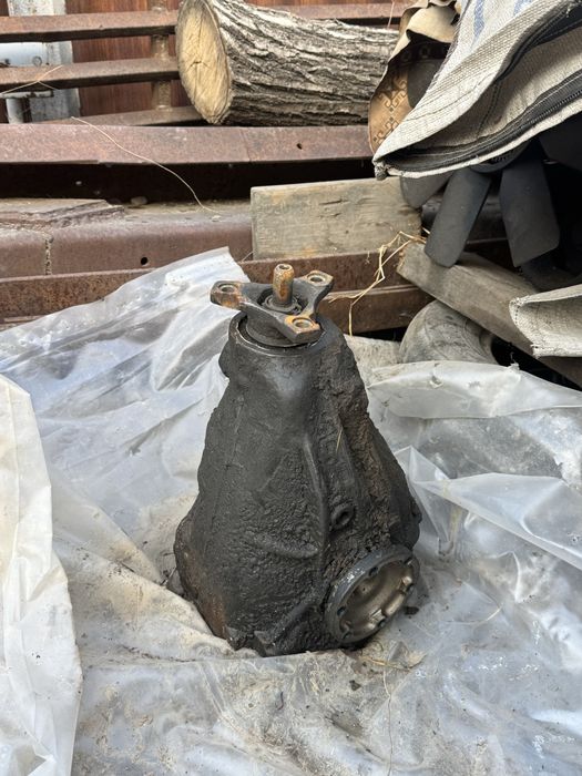 Запчасти мерседес лупарик 210