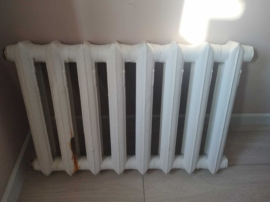 Продам чугунные батареи
