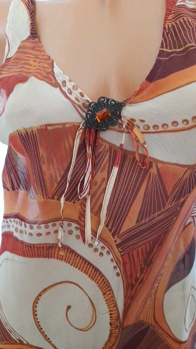 Bluze  dama  deosebite, din material  fin