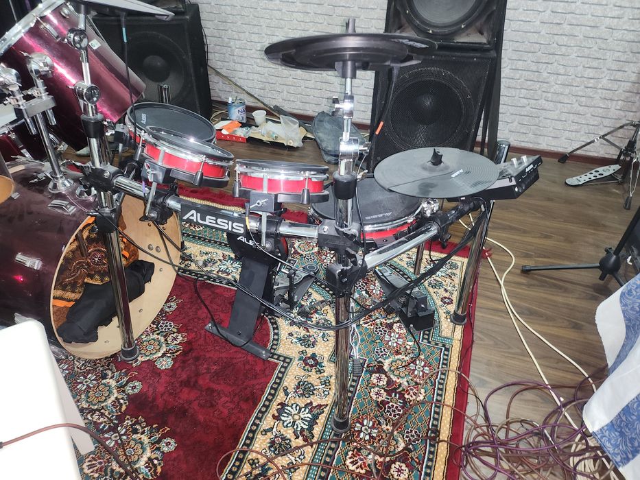 Aleses барабан. Америка