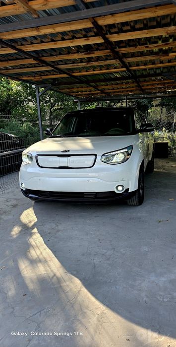 KIA SOUL EV элекрокроссовер