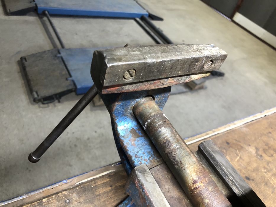menghina nemteasca de 125mm  in stare perfecta