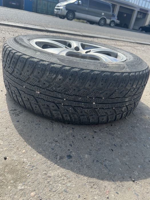 Продам диски с зимней резиной