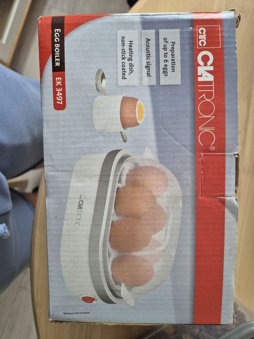 Fierbător 6 ouă alb