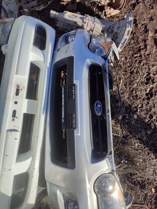 Бампер передний на Субару импрэза