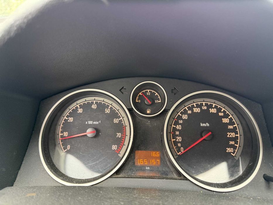 Opel Astra 1.4 Бензин 90 к.с.