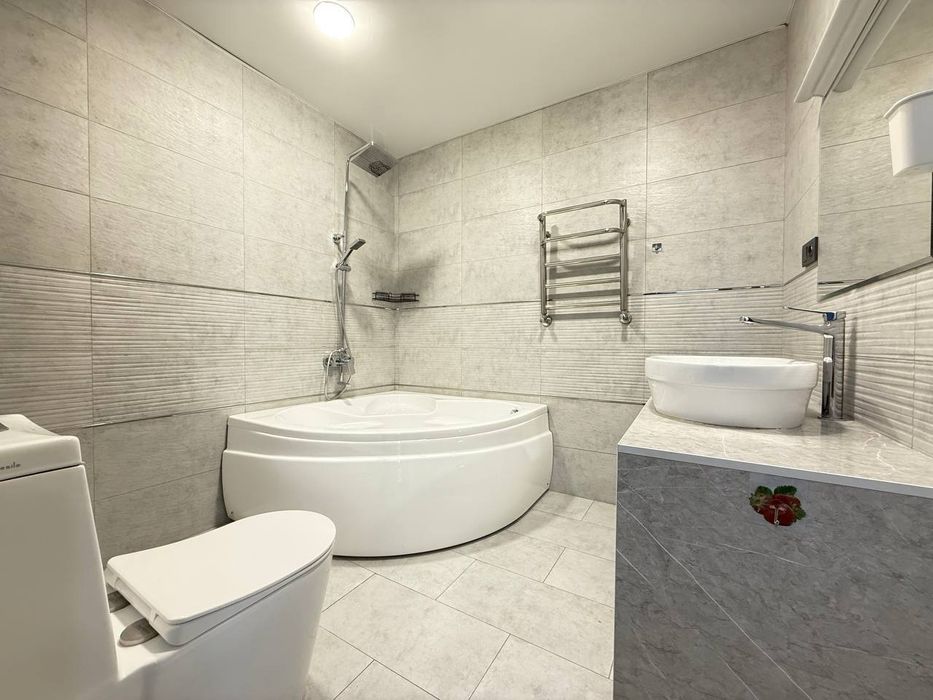 Продается 4х комнатная квартира в ЖК Соларис на Кушбеги 152м²
Дуплекс