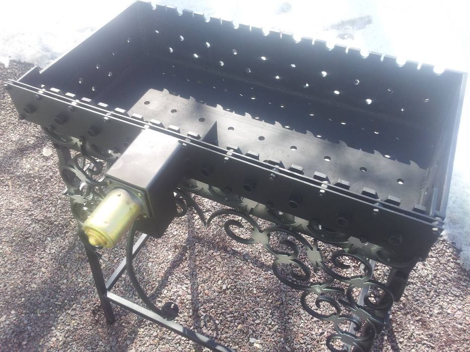 Мангал с электроприводом