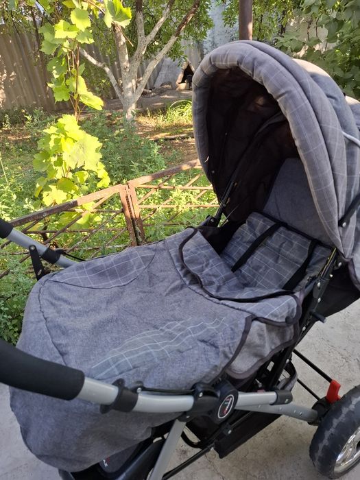 -Коляска детская-