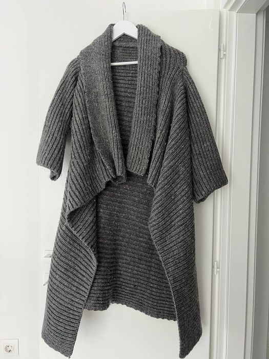 вълнен кардиган Zara.
