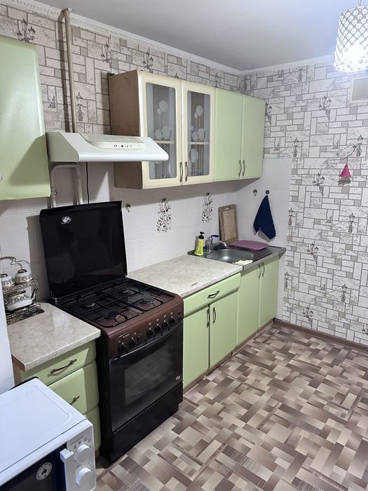 Сдам квартиру посуточно на 8мкр.