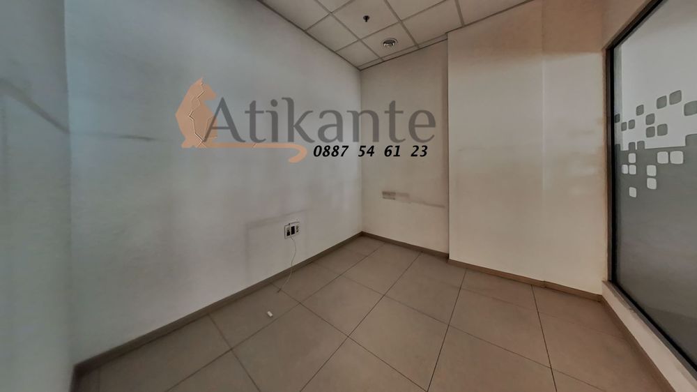 Дава се под наем Офис в София, Център - 325 кв.м за 5510.55 € - Снимка #2