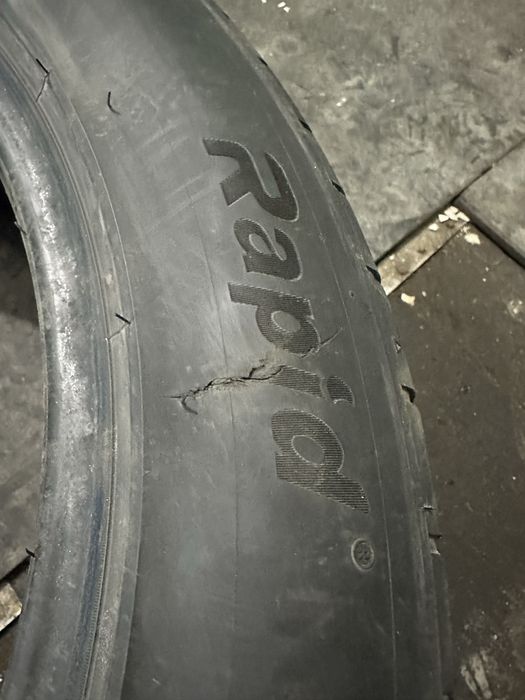 Продам резину 235/55/19