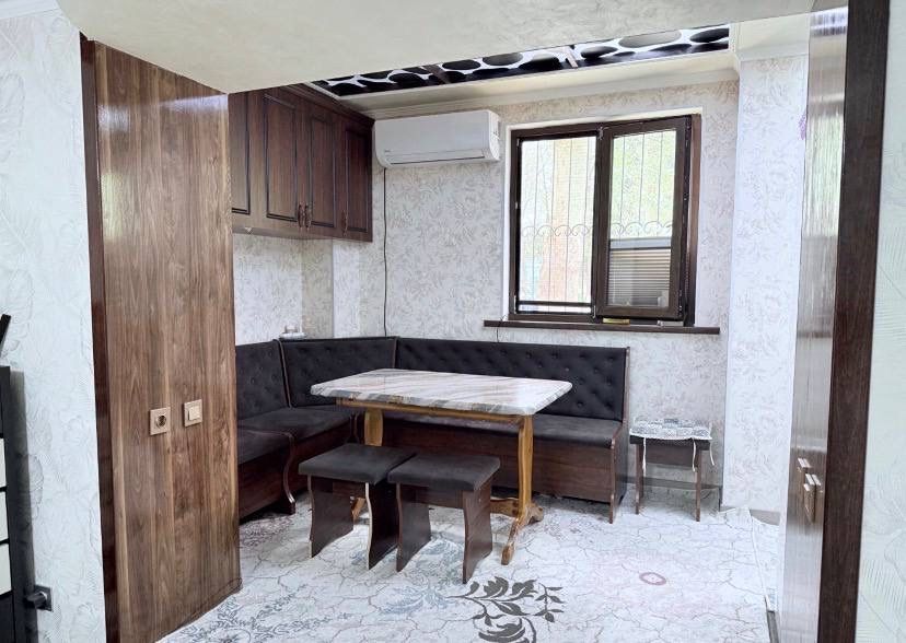 Чиланзар 6кв 2в3/1/4 кирпич балкон 2/6