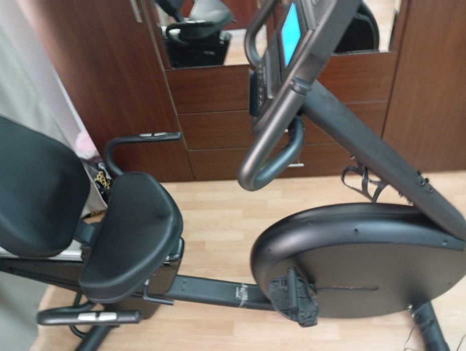 Велотренажер Ammity DR-30 горизонт-ный 76 программ. отличн состояние