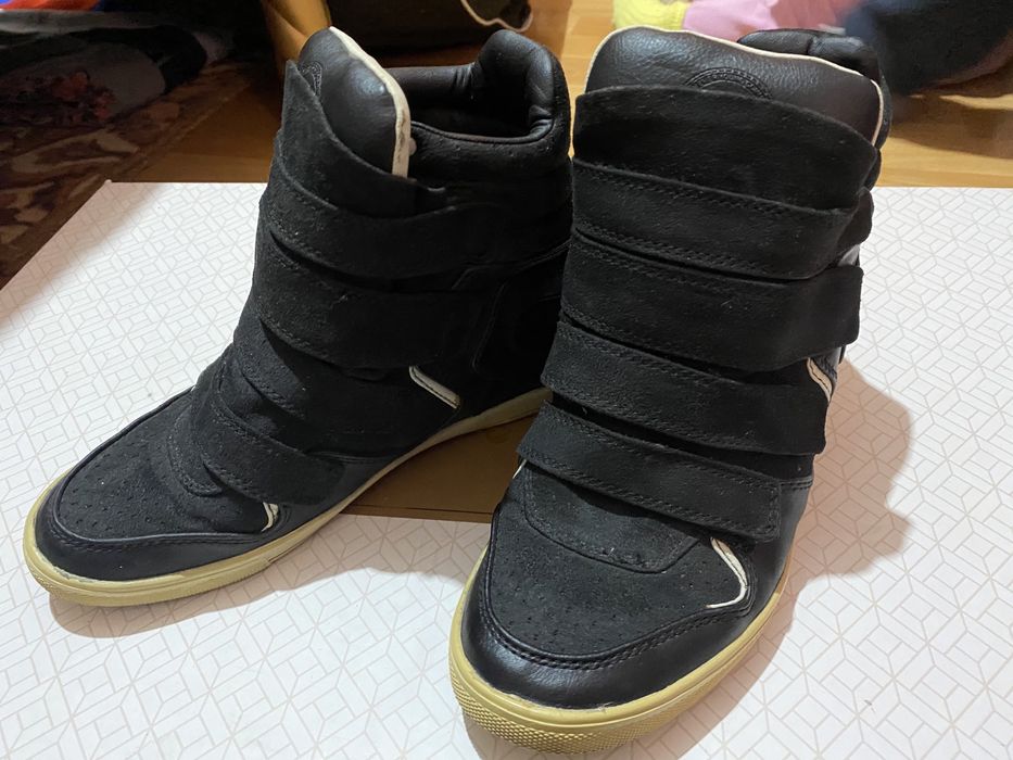 Продаю осеннюю обувь