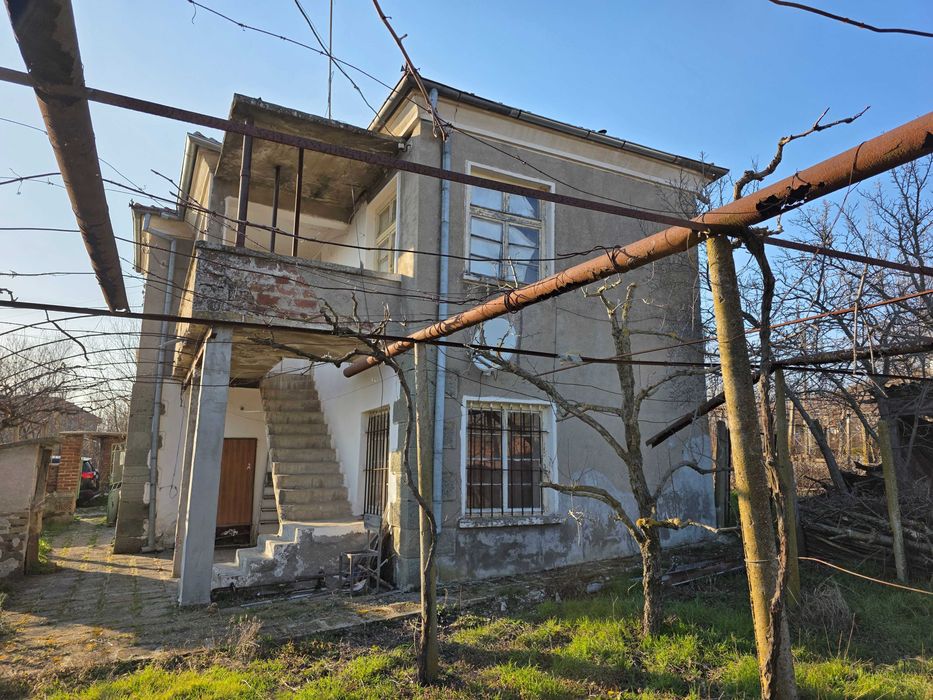 Къща в село Зорница